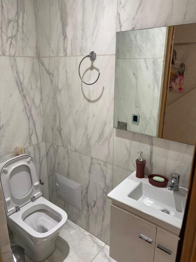 Magnifique Appart F3, Renove, Tres Bien Desservie Casablanca Exterior foto