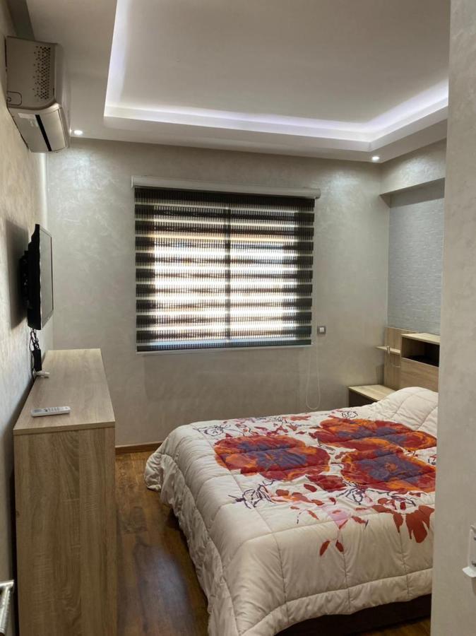 Magnifique Appart F3, Renove, Tres Bien Desservie Casablanca Exterior foto